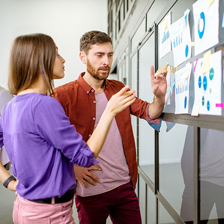 Lohnabrechnungssoftware und Outsourcing Optionen