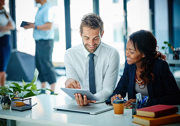 Gehaltsabrechnungs- und HR-Software für Mittelstand und Großunternehmen in einem System vereinen